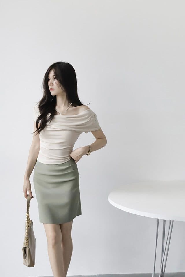 タイトスカート 美脚効果抜群シンプルタイトミニスカート