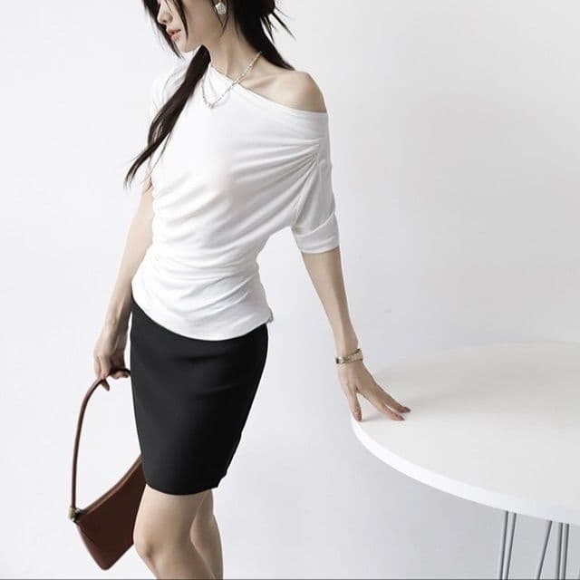 タイトスカート 美脚効果抜群シンプルタイトミニスカート