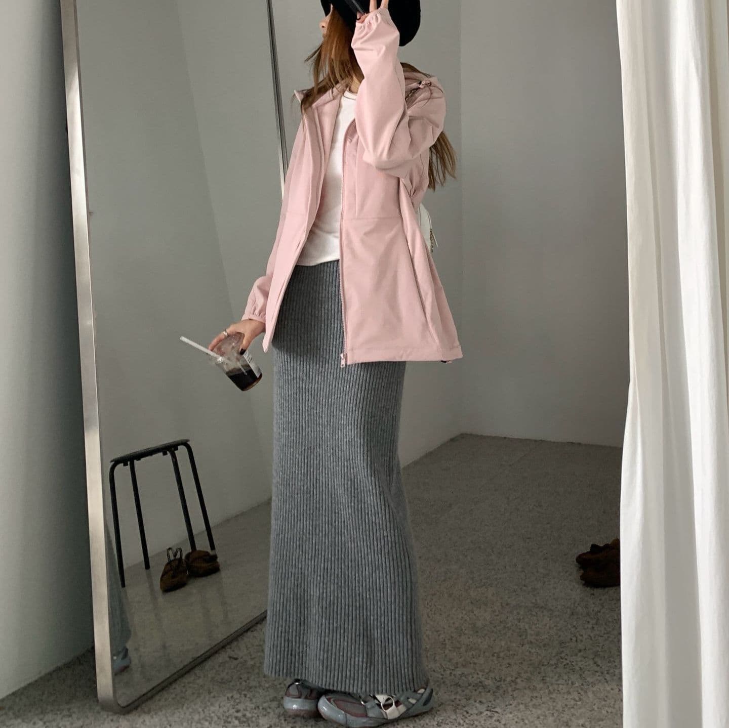 縦リブニットロング丈タイトスカート