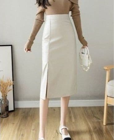 タイトスカート レザー調サイドスリット入りタイトスカート