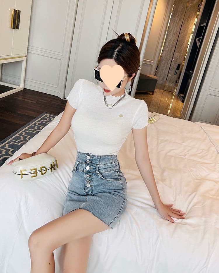 タイトスカート 腰高フロントボタンデニムタイトスカート