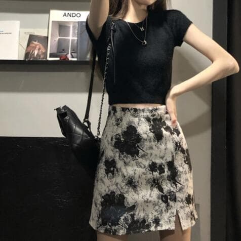 花柄ハイウエストミニタイトスカート