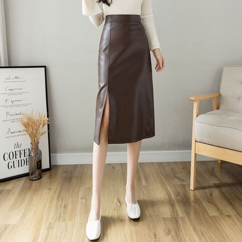 タイトスカート レザー調サイドスリット入りタイトスカート