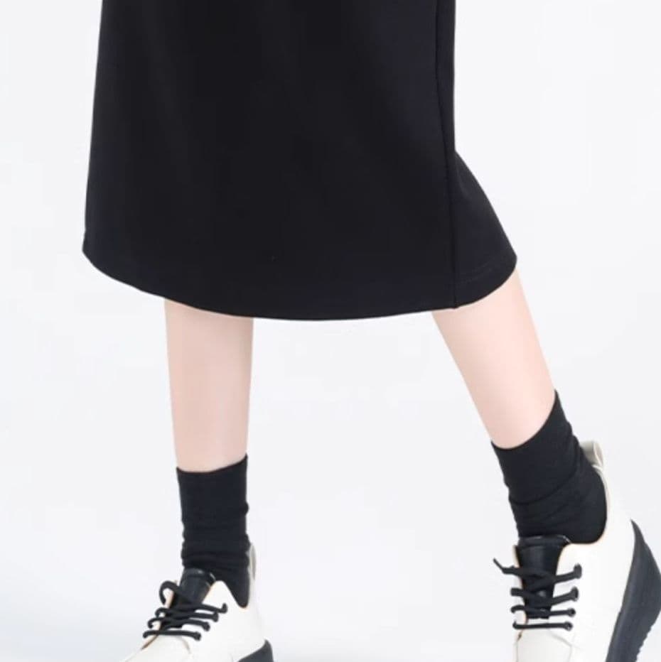 タイトスカート サイドスリット入りゆったりシルエットロング丈スカート