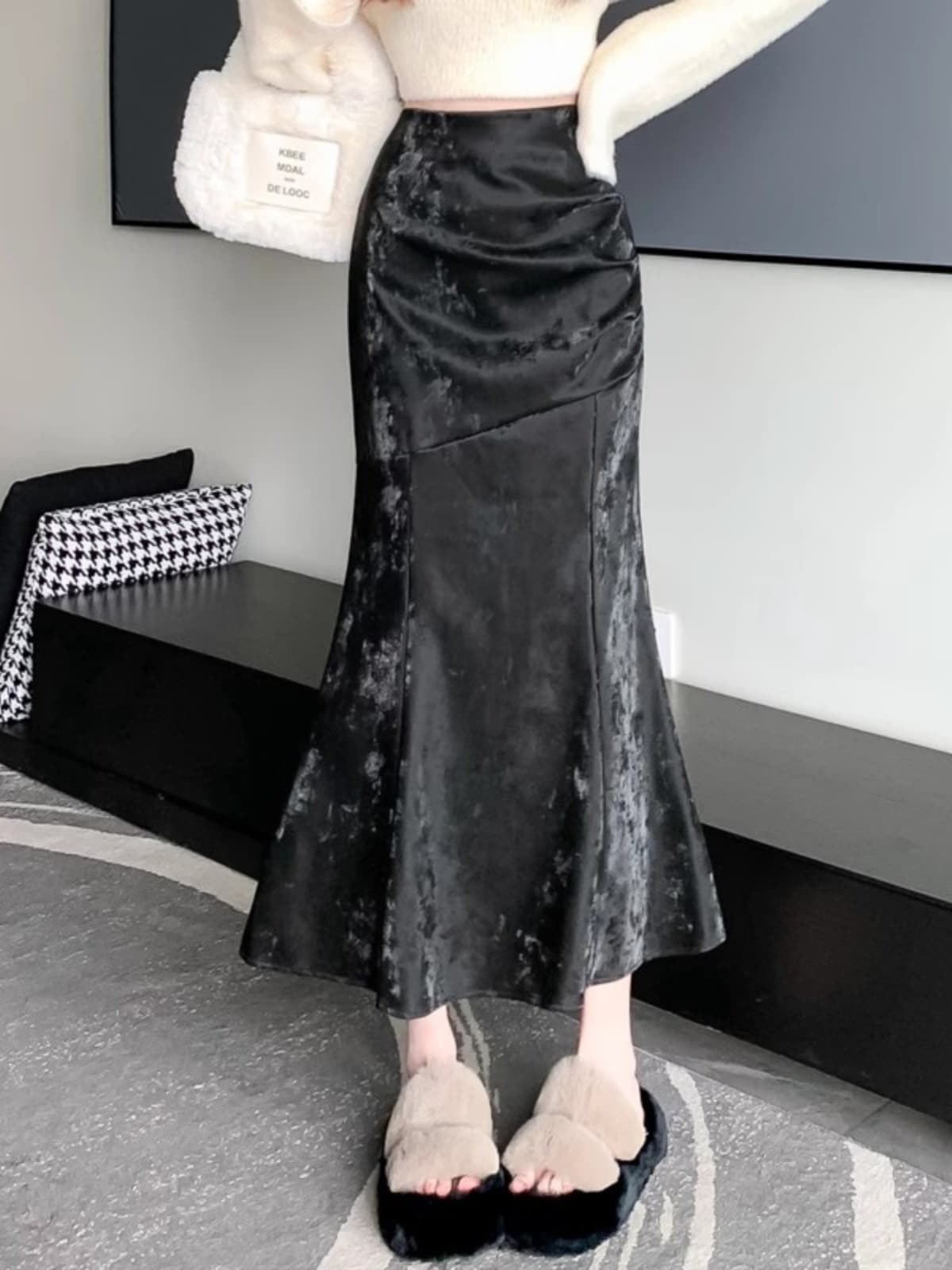 タイトスカート 高級感あふれるベルベット素材マーメイドタイトスカート